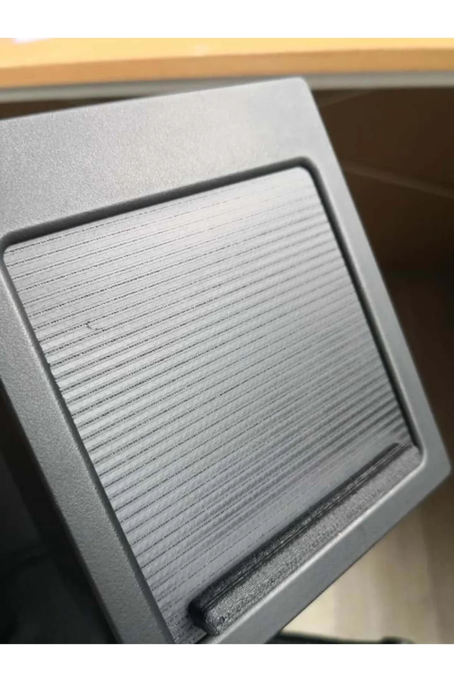 BMW E39 Uyumlu Orta Konsol Sürgüsü